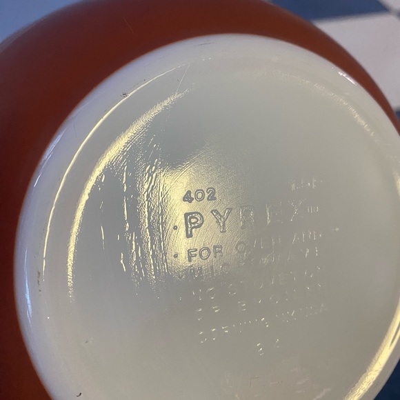 Pyrex Autumn Harvest mixing bowl - Picture 3 of 3